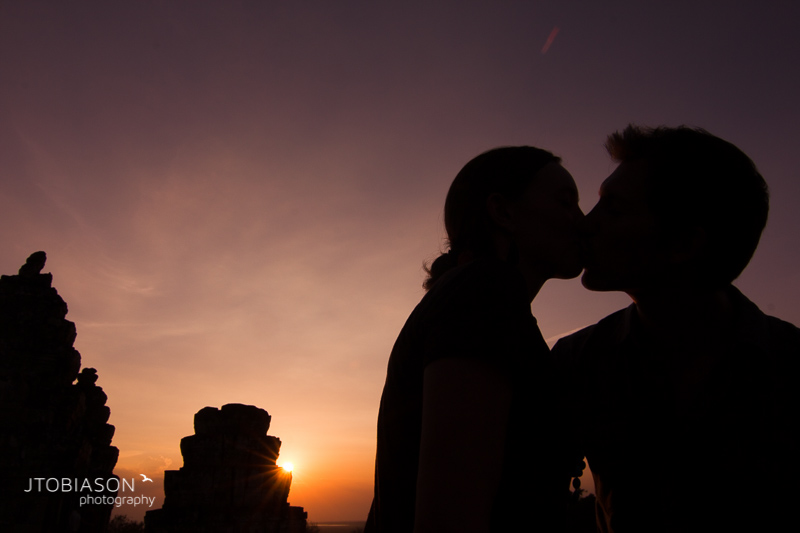 Couple Kissing Cambodia Angkor Wat