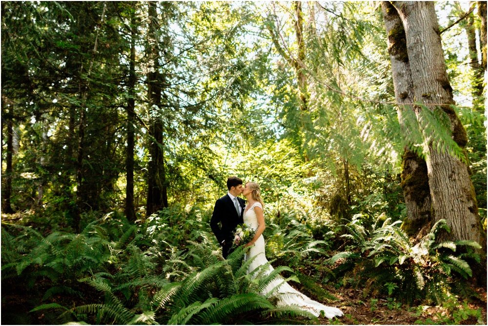 Seattle backyard wedding